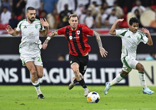 格德斯：卡塔尔联赛正马上发展，好多球员王人会思来这里踢球