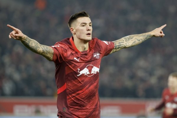 德太空记者：念念引进塞斯科，转会费总价必须跳跃8000万欧元