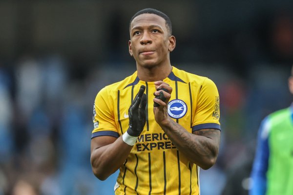 迪马：米兰和布莱顿将解决晓喻使命，展望埃斯图皮尼安明日抵达