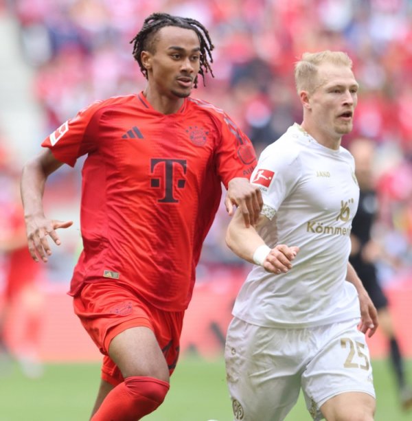 记者：荷兰和比利时俱乐部自在租赁拜仁小将阿萨雷，且无买断选项