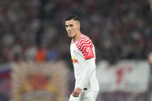 争夺尖锐化！记者：塞斯科今晚再次标明思去曼联 纽卡普及报价