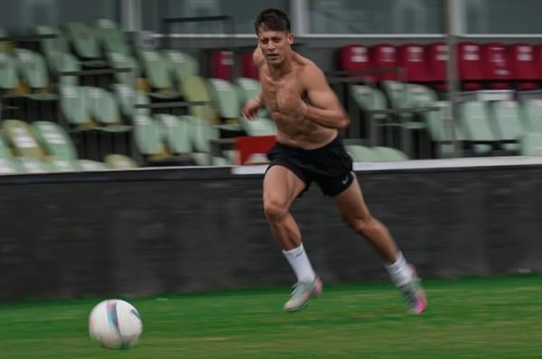 阿斯：居勒尔增肌8-10公斤，刻下已具备锻练中形势需的躯壳