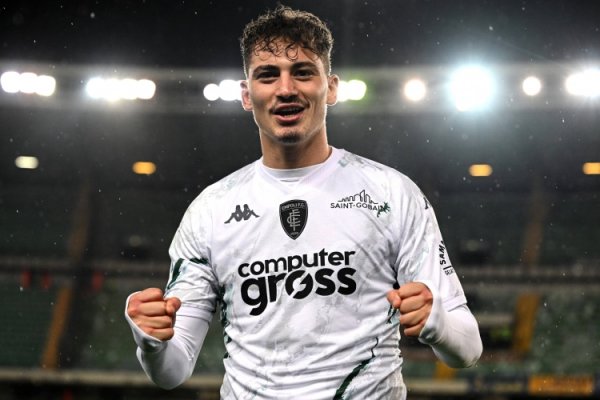 米体：国米和卡利亚里已谈妥S-埃斯波西托交往，只需究诘付款风景