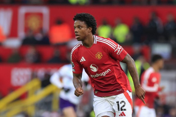 记者：曼联向罗马保举马拉西亚，罗马正在崇拜计议