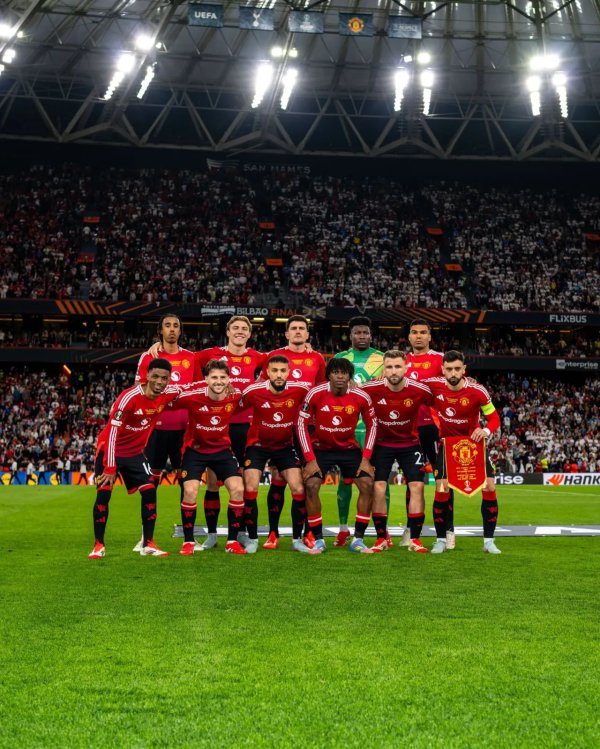 英超新赛季巡礼-曼联, 豪掷升级锋线, 伤病危境覆没, 曼联新赛季迈向回话之路?