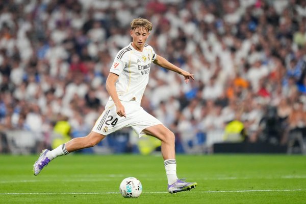 怀森对奥萨苏纳共完成11次长传, 西甲、英超和法甲首轮最多