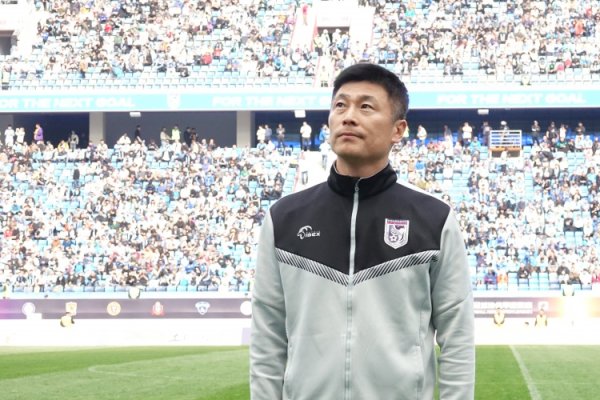 博主：大连英博惨败河南队后当天暂停放假，下昼在基地不竭履行