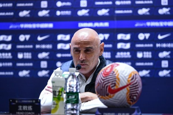 记者：穆斯卡特针对性律例太差，没把蓉城当申花那样厚爱商讨