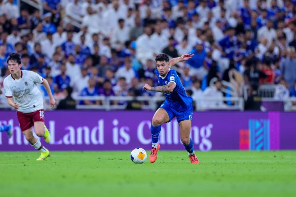 ESPN：圣保罗全力追求月牙时尚莱昂纳多，但最终无法匹配月牙要价