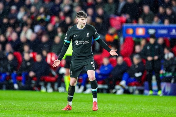 TA：利物浦和20岁中场麦康奈尔续约5年，球员将租赁加盟阿贾克斯