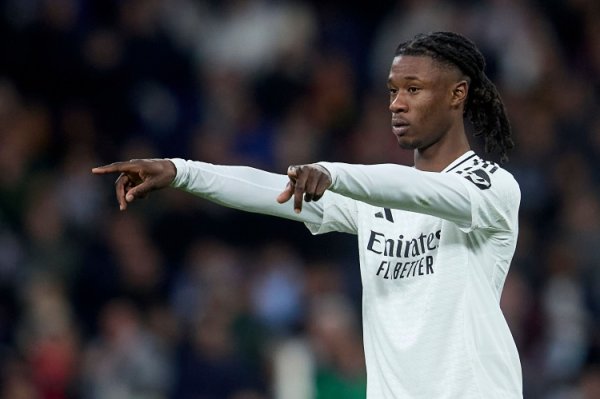 记者：卡马文加当天收复进修，可能在9月份外洋比赛日后复出