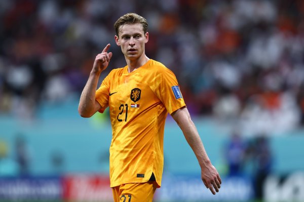 科曼：德容的复原不及以应对未来比赛，问题不严重但上场风险太大