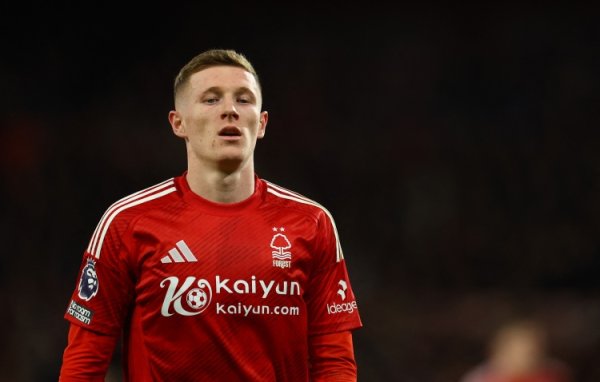 前苏格兰助教：安德森在苏格兰被凶残铲抢后给与退出，加入英格兰