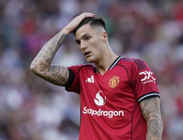 舍什科本赛季俱乐部和国度队7场0球0助，3年多来初次衔接7场0进球