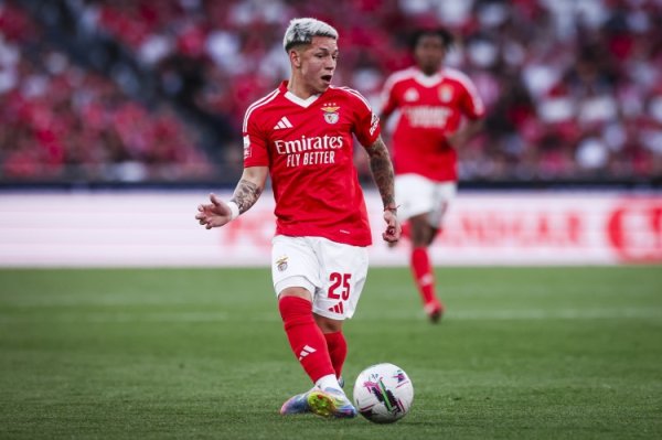 奥莱报：穆里尼奥原意放19岁时尚普雷斯蒂亚尼，随阿根廷踢世青赛