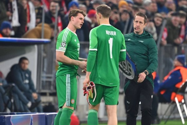 图片报：乌尔比希预测德国杯战旧主科隆首发，诺伊尔未来延续出场