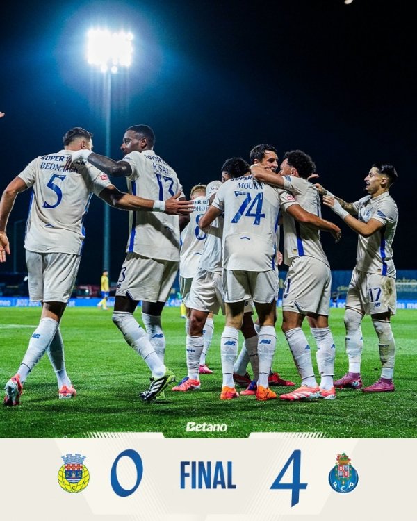 下轮国度德比！波尔图葡超7连胜轰19球+多场大捷，穆帅暂过期4分