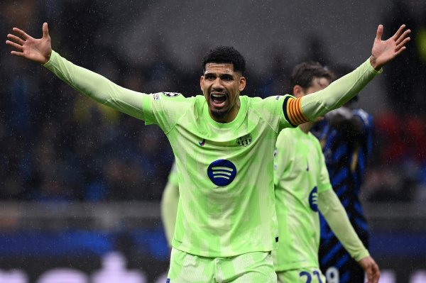 身价3500万欧！西媒：巴萨愿4500万欧卖阿劳霍，夏窗6000万没东谈主买