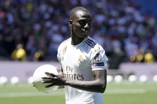 TA：费兰-门迪本周将投入皇马部分锤真金不怕火，但距离复出仍需几周本事