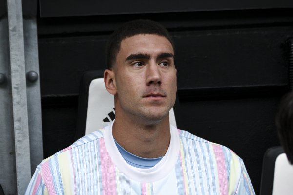 齐体：弗拉霍维奇瞻望成为尤文首发，搭档伊尔迪兹和小孔塞桑