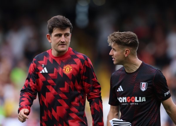 基恩：曾悲悼马奎尔是否适应首发，咫尺还不成说曼联照旧纪念了