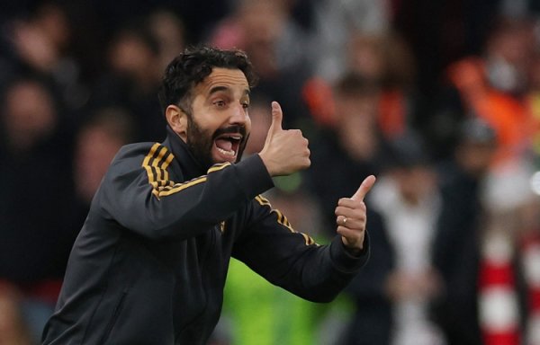 在老特拉福德进行的英超联赛中，曼联从未在半场提高情况下输球