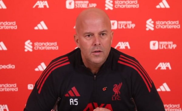 斯洛特：伊萨克和琼斯基本无缘出战维拉 完全没思到被问公约问题