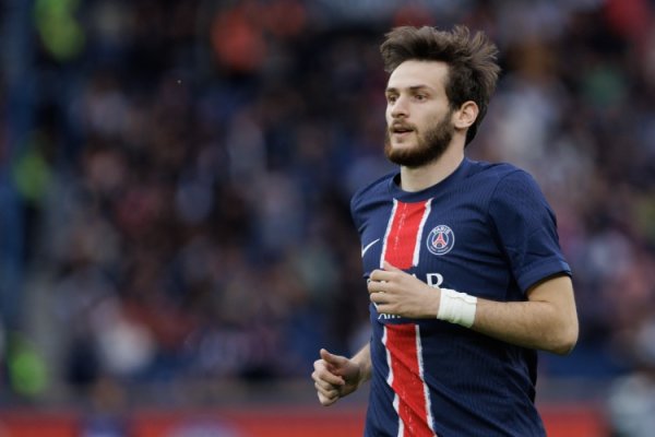 队报：4年前K77被保举给法甲多队无东说念主问津，尼斯因佣金偏高清除