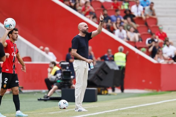 塞尔塔主帅：此次被判手球是咱们不适意，巴萨发达更好，与裁判无关