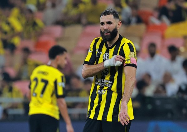 巴媒：格雷米奥主席候选东说念主曾用引进本泽马当作竞选筹码