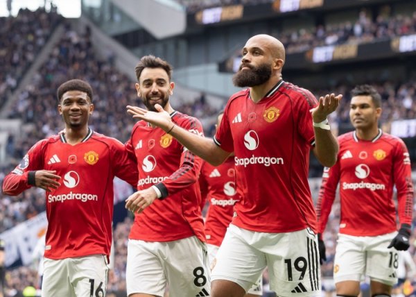 曼晚：库尼亚和姆伯莫在压力下弘扬出色，而伊萨克则变得消沉