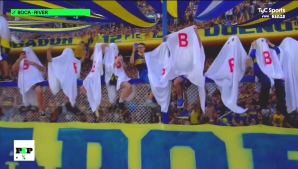 阿根廷超等德比博卡主场2-0河床，时辰博卡球迷嘲讽河床左迁过往