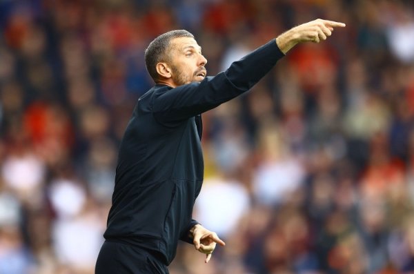 BBC: 加里-奥尼尔与狼队就重返球队握教进行谈判 初步会谈是积极的