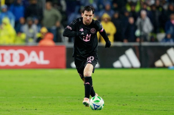 👀土媒：加拉塔萨雷思租赁梅西4个月，高层在密切神志他的情况