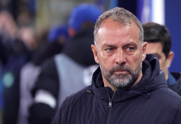 世体：巴萨但愿补强中卫中锋边锋，凯恩、莱奥、格伊等东说念主是目的