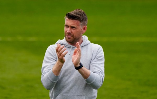 狼队主帅：创造了一些好契机不知为何没进球 近两周球队改变很大