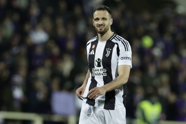 意媒：加蒂右膝扭伤，改日几小时接收查验